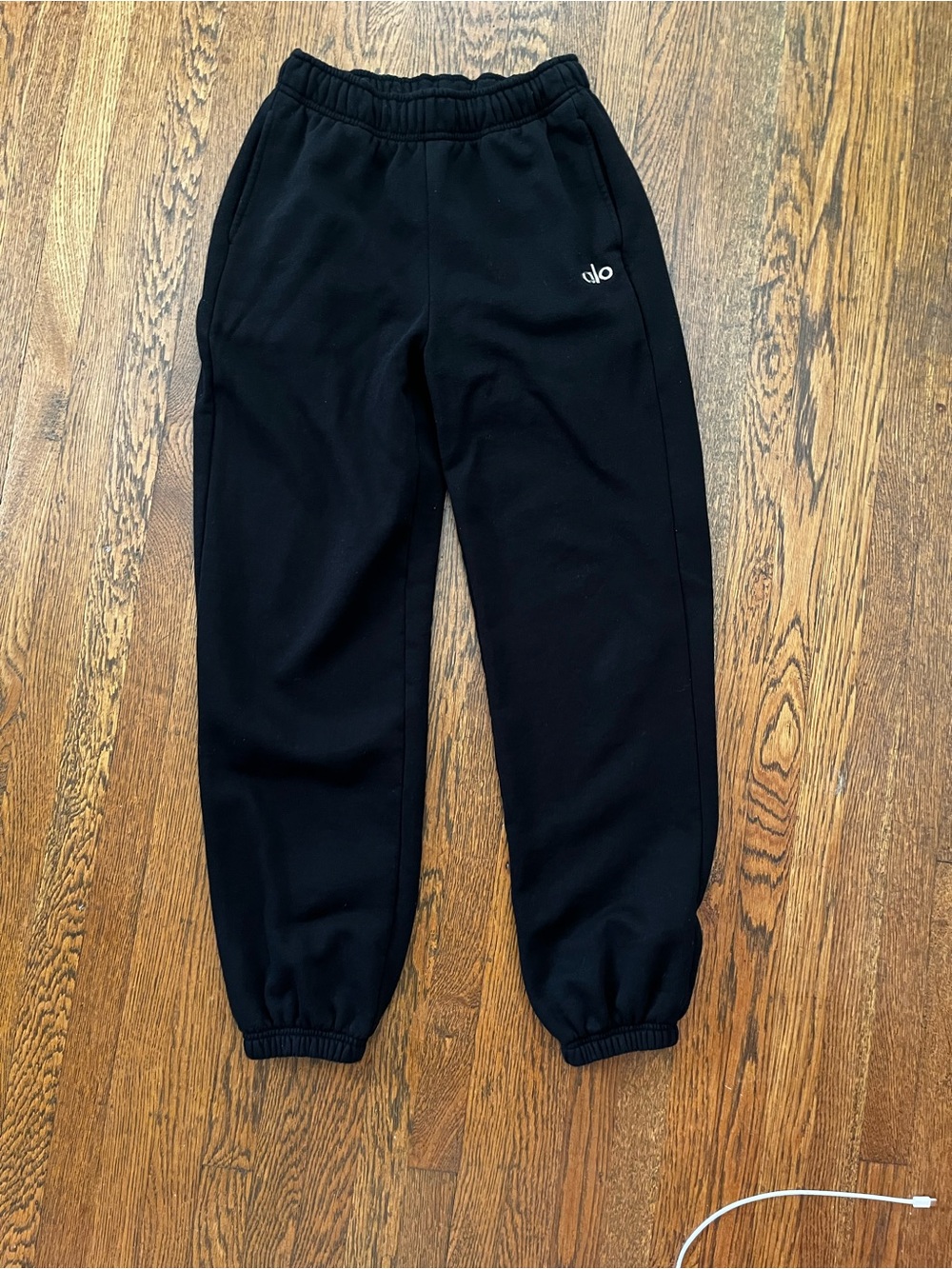 ALO Yoga Black Accolade Cozy Fleece Joggers AUTHENTIC